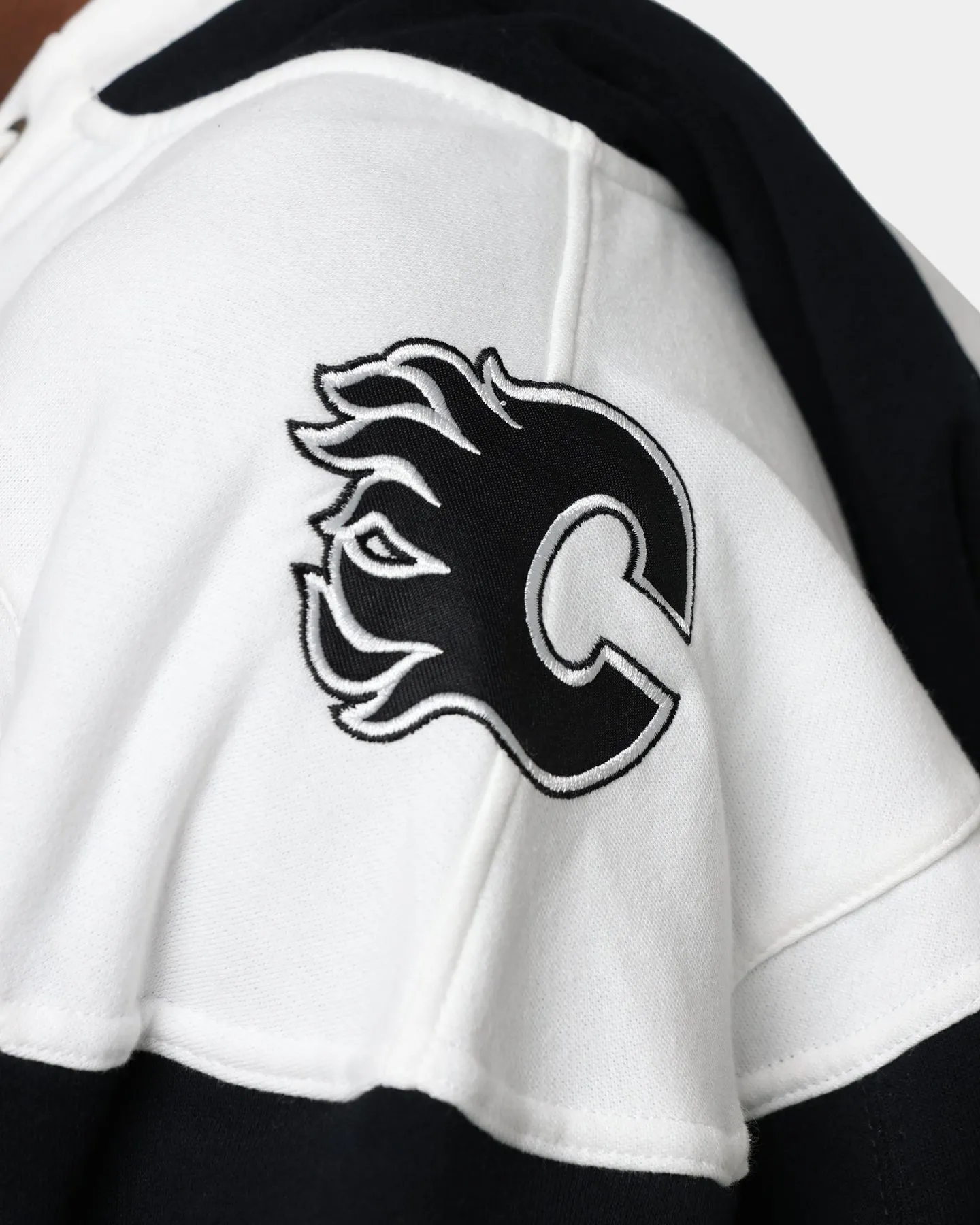 47 Brand Calgary Flames Superior Lacer Hoodie Jet Black