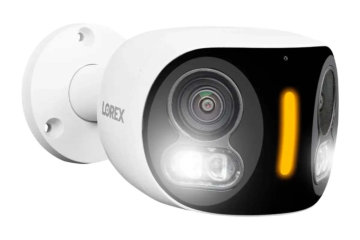 Lorex 4K Dual-Lens Wi-Fi Security Camera with Smart Security Lighting - Open Box