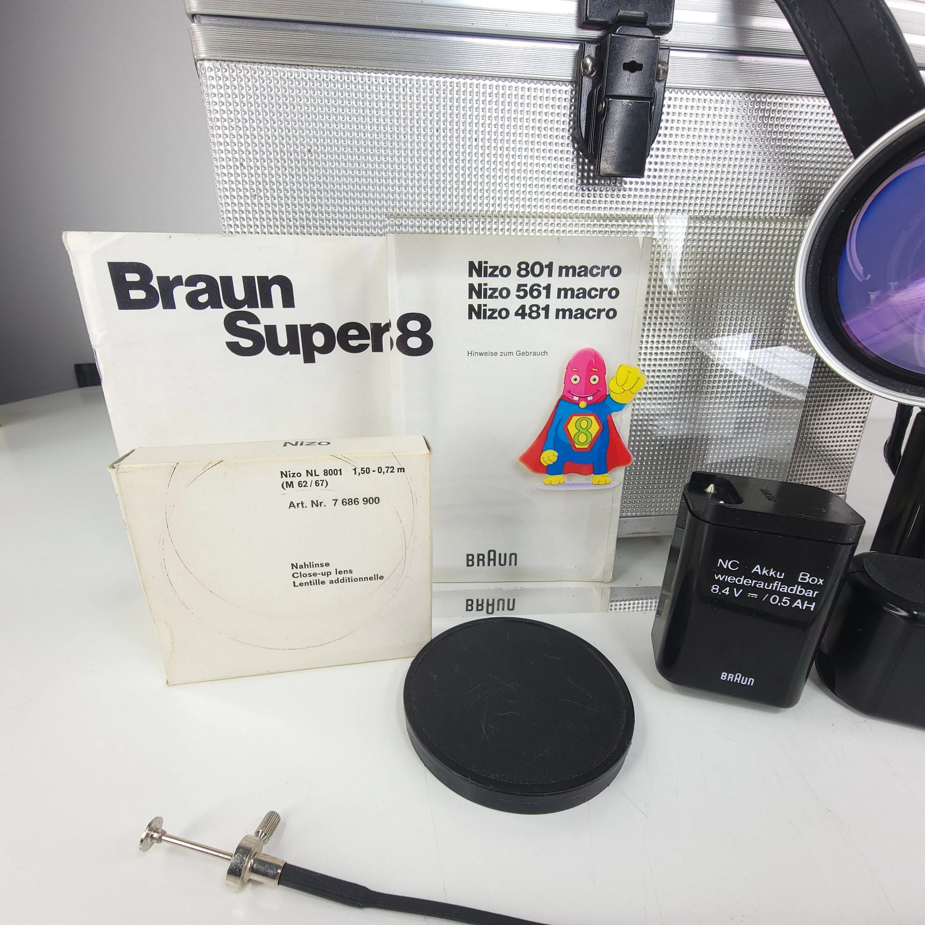 Nizo 801 Macro Super 8 Camera Ultimate Bundle