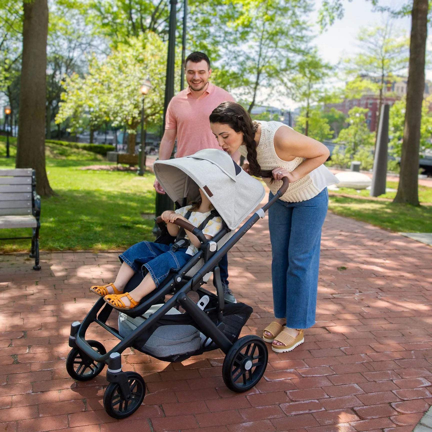 Uppababy Vista V2 Cybex Aton B2 & Base Travel System in Anthony